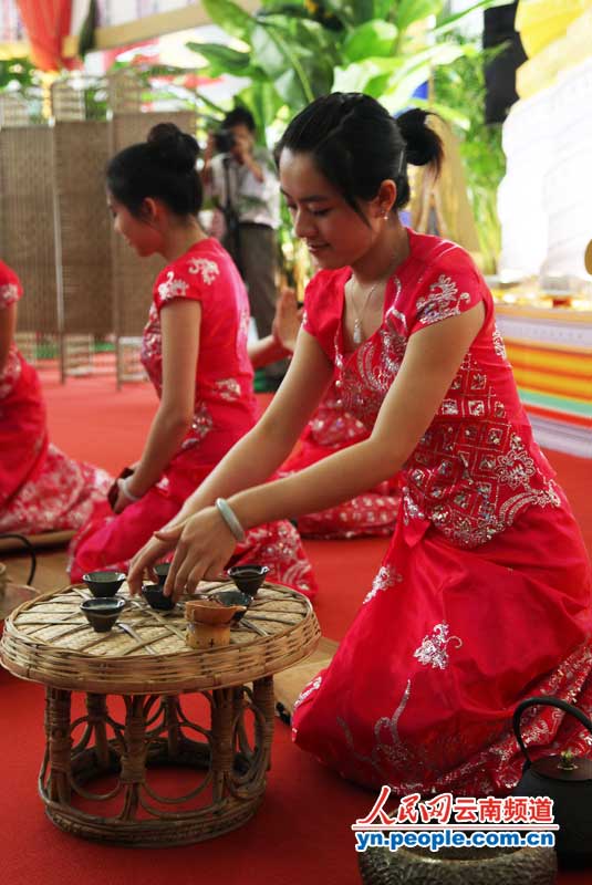 第七届中国云南普洱茶国际博览交易会开幕  500多家茶企参展