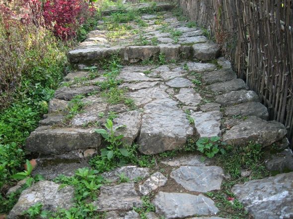 悠悠石板路，声声马铃响