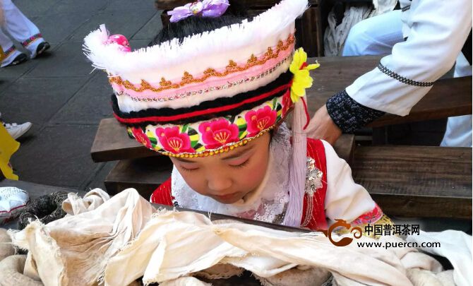 “小小茶人”幼儿茶艺班走进下关沱茶